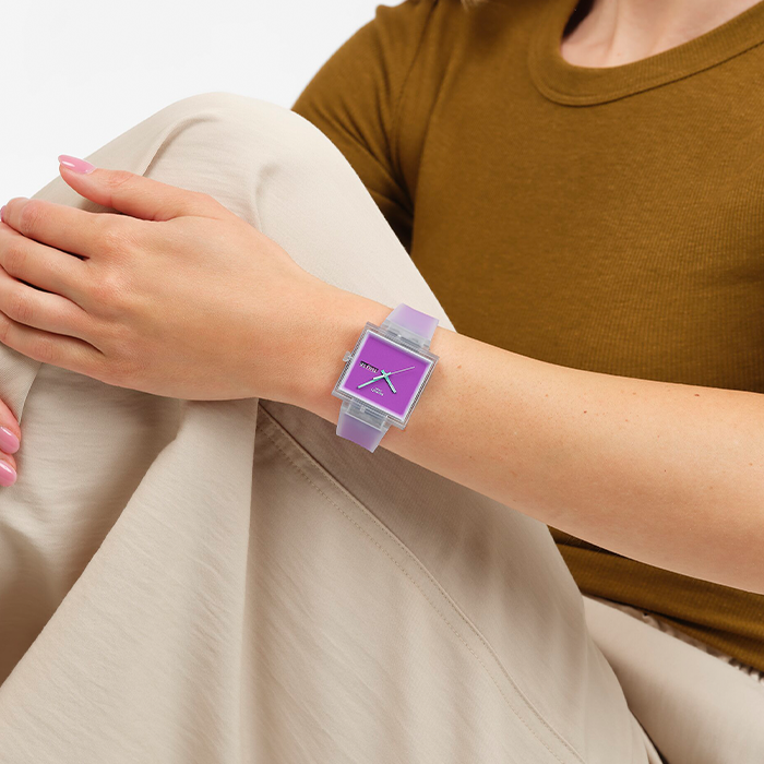 Relógio Swatch mulher Roxo Quadrado Data