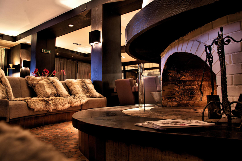 Turbilhao - Elizabeth Arthotel